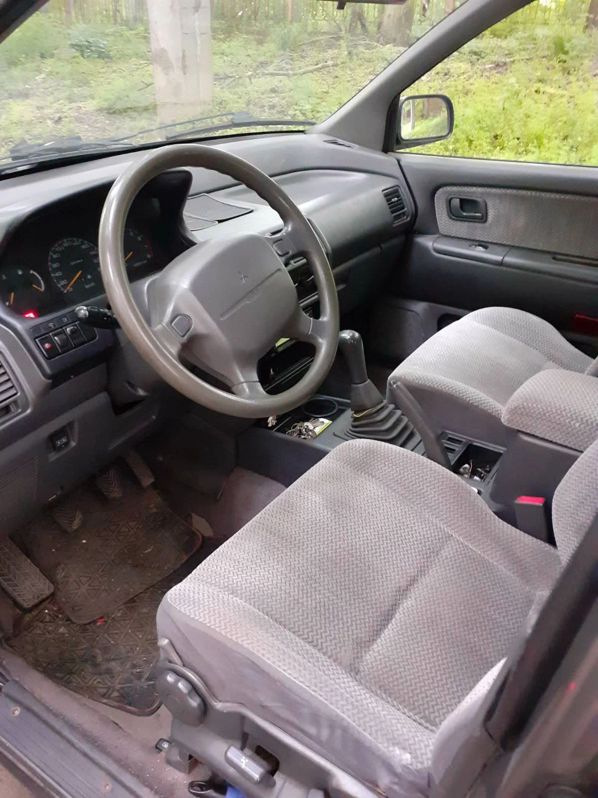 Mitsubishi Space wagon, снимка 5 - Автомобили и джипове - 54140399