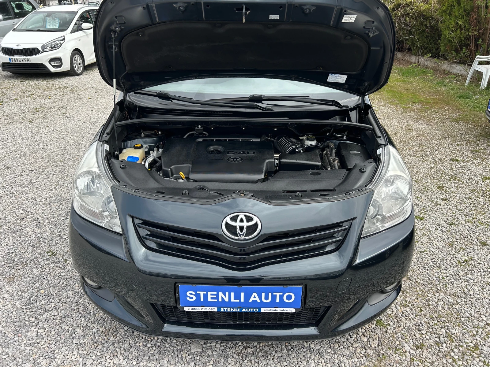 Toyota Verso 2.0D4D EURO5B 7M, снимка 17 - Автомобили и джипове - 54208520