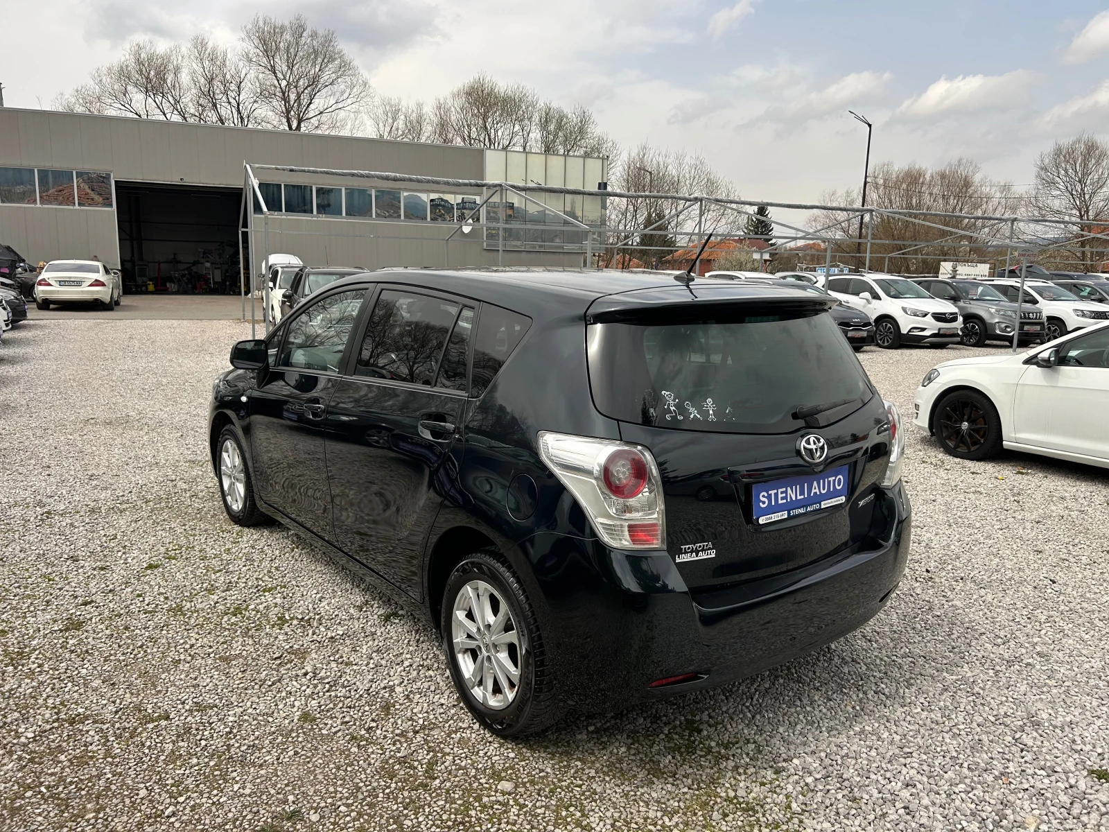 Toyota Verso 2.0D4D EURO5B 7M, снимка 5 - Автомобили и джипове - 54208520