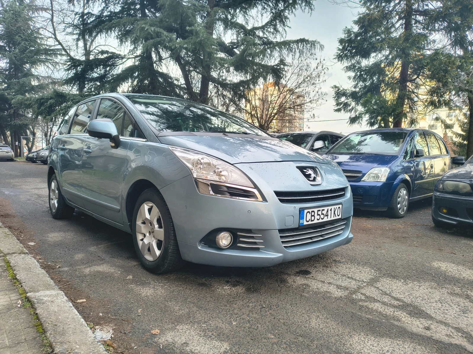 Peugeot 5008 1.6, снимка 3 - Автомобили и джипове - 54948611