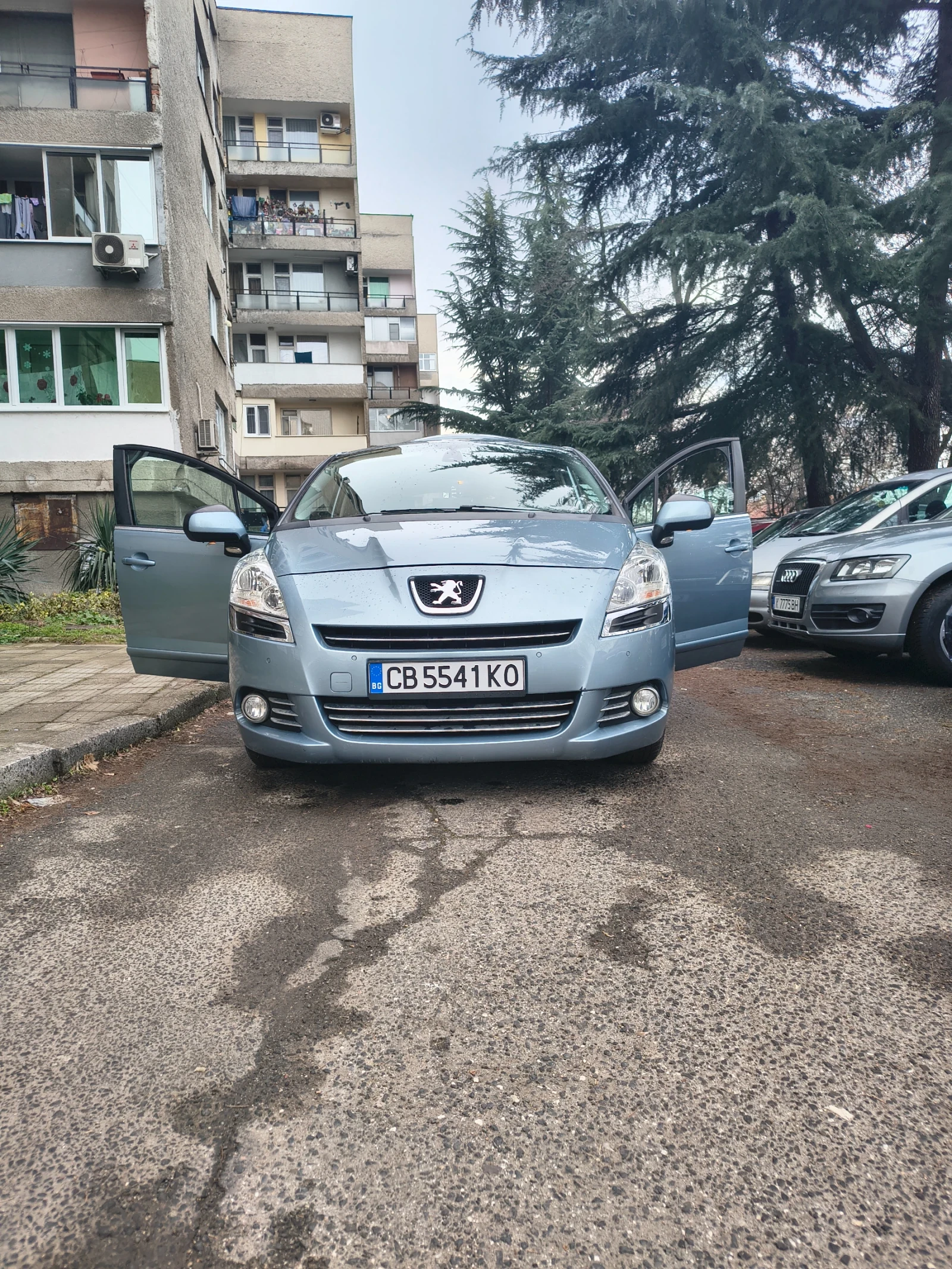 Peugeot 5008 1.6, снимка 2 - Автомобили и джипове - 54948611
