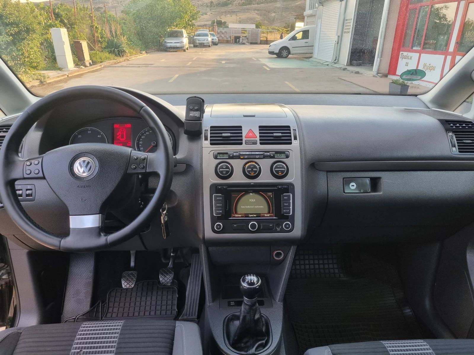 VW Touran 2.0tdi 140 коня BMM 8 клапана, снимка 13 - Автомобили и джипове - 55589902