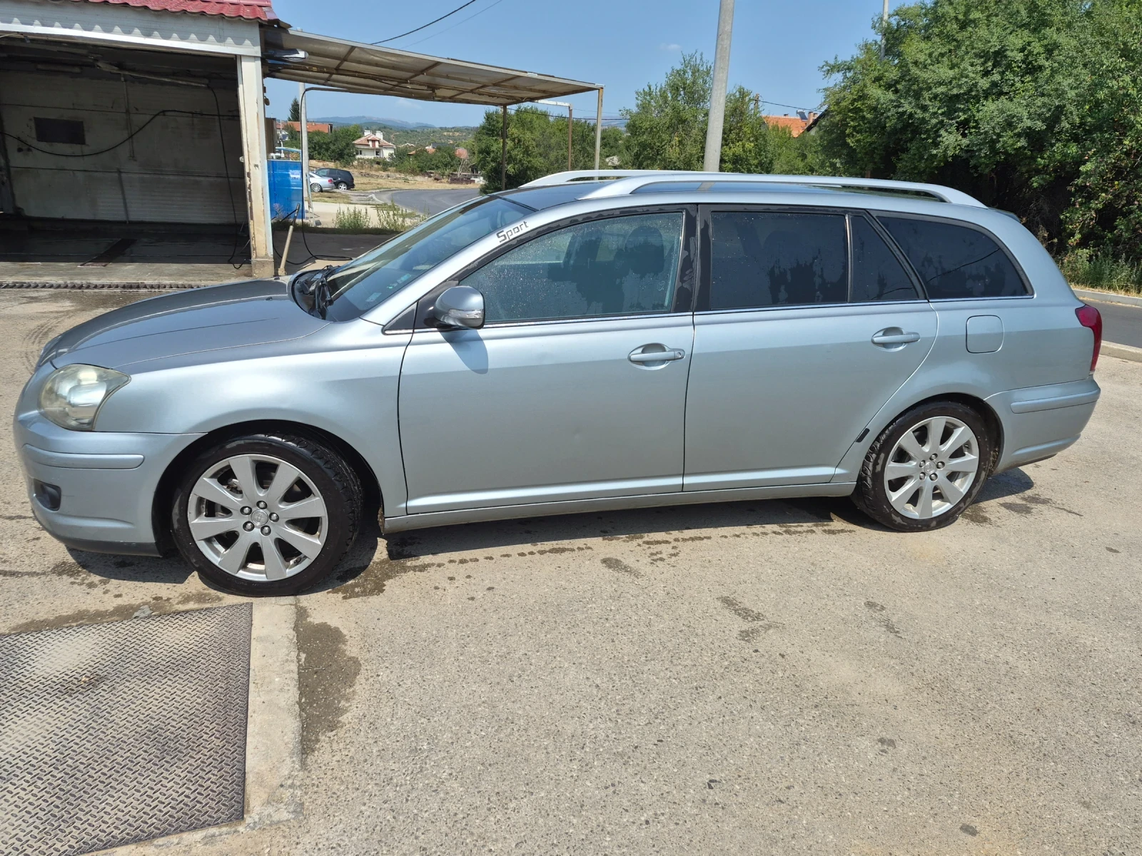 Toyota Avensis 2.0 D4D 126 к.с, Facelift, снимка 2 - Автомобили и джипове - 55899173