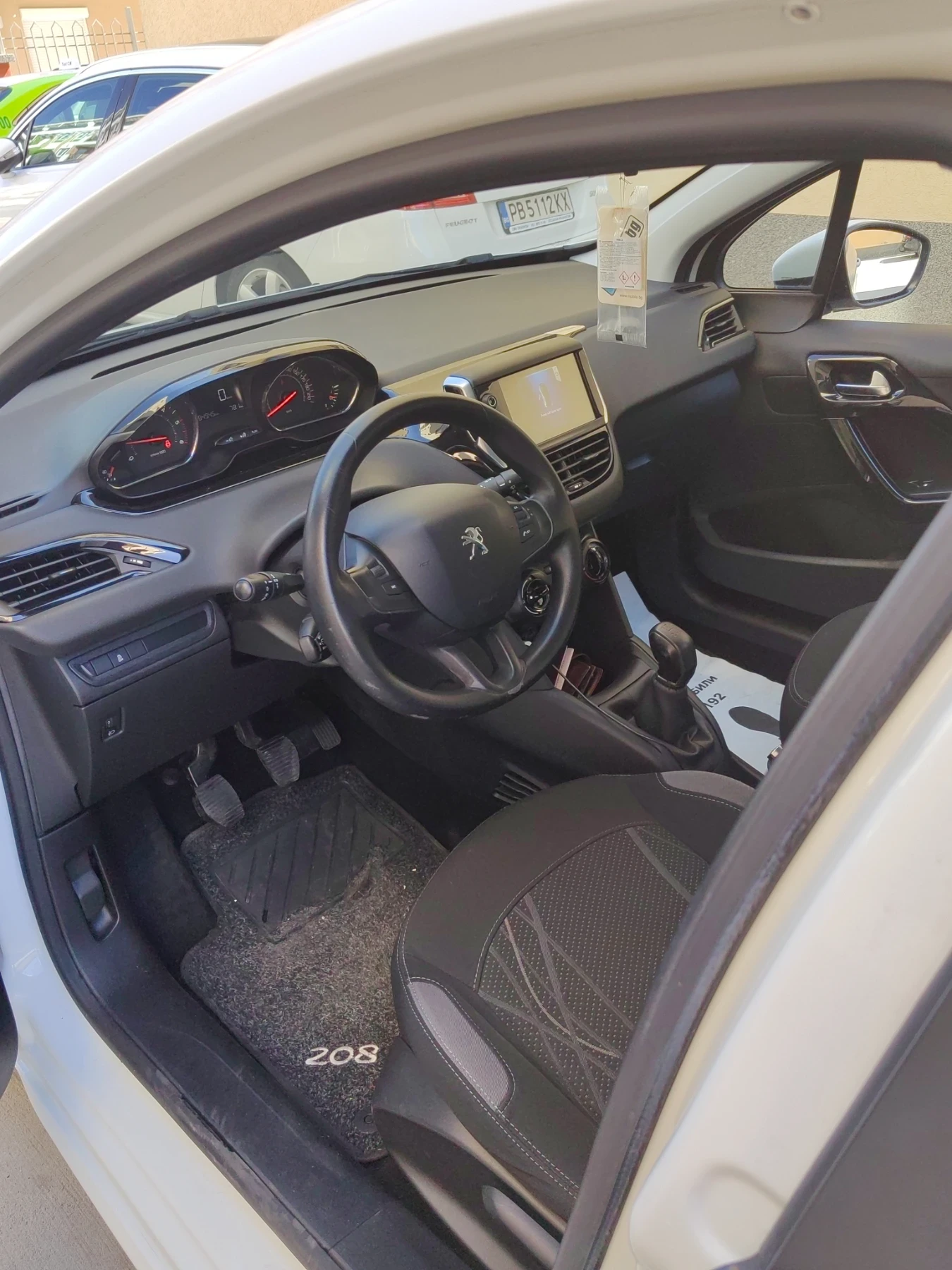 Peugeot 208 | Mobile.bg � ����������� 5