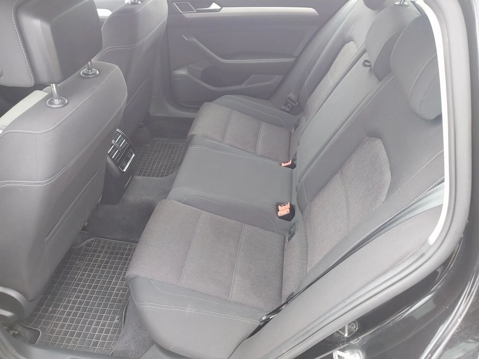 VW Passat Дизел , снимка 12 - Автомобили и джипове - 56080623