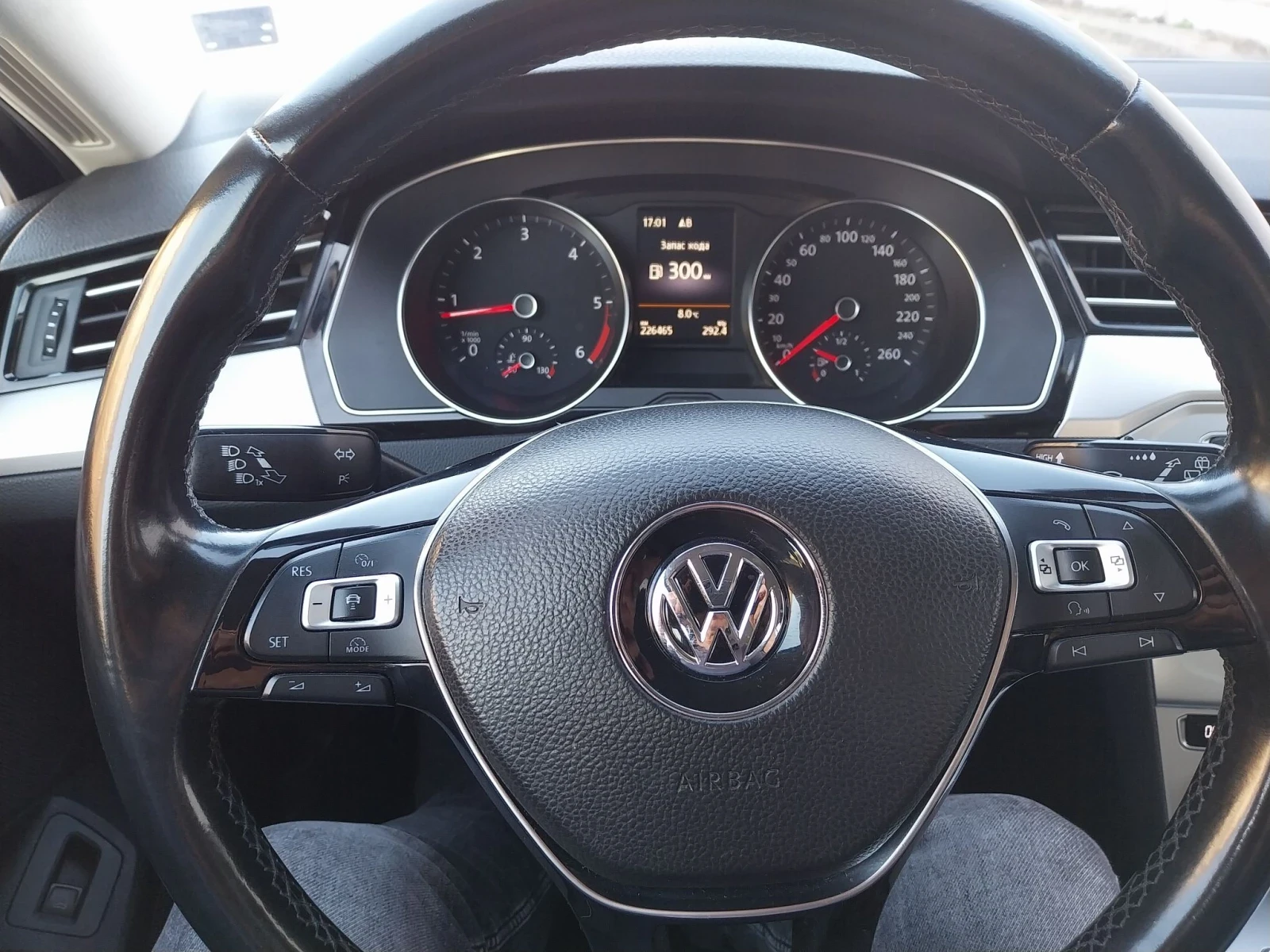 VW Passat Дизел , снимка 8 - Автомобили и джипове - 56080623
