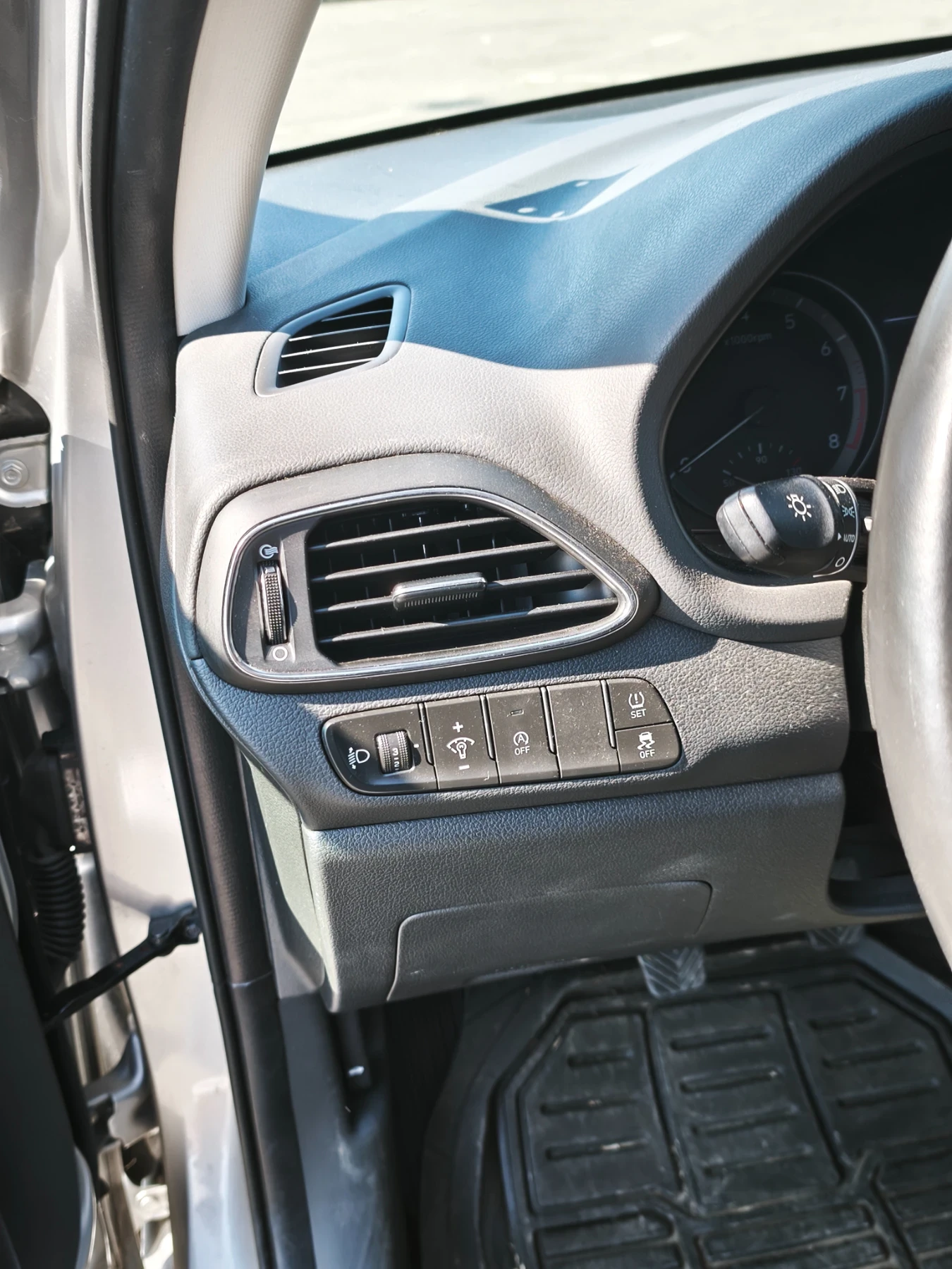 Hyundai I30 Semi hybrid 1, снимка 8 - Автомобили и джипове - 56162358