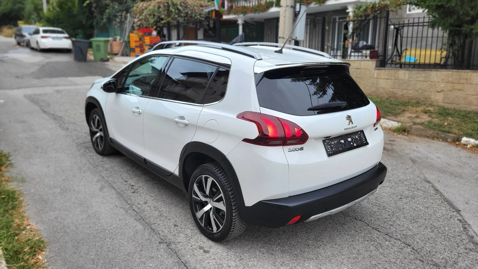 Peugeot 2008 1.6HDI, снимка 5 - Автомобили и джипове - 56221984