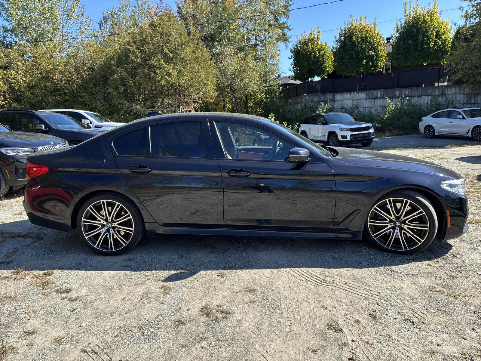 BMW 540 i xDrive, БЕЗ ИНЦИДЕНТИ, АВТОКРЕДИТ, снимка 3 - Автомобили и джипове - 56223527