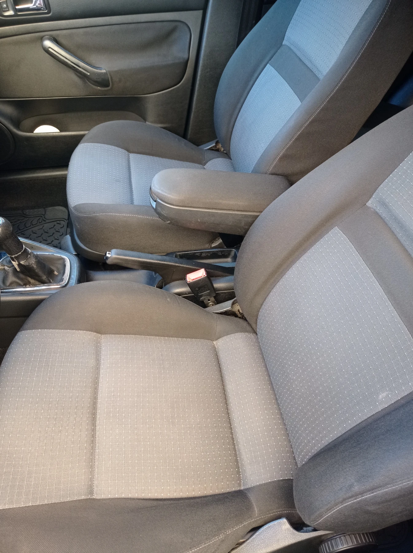 VW Golf 1.9TDI GL , снимка 12 - Автомобили и джипове - 56339894