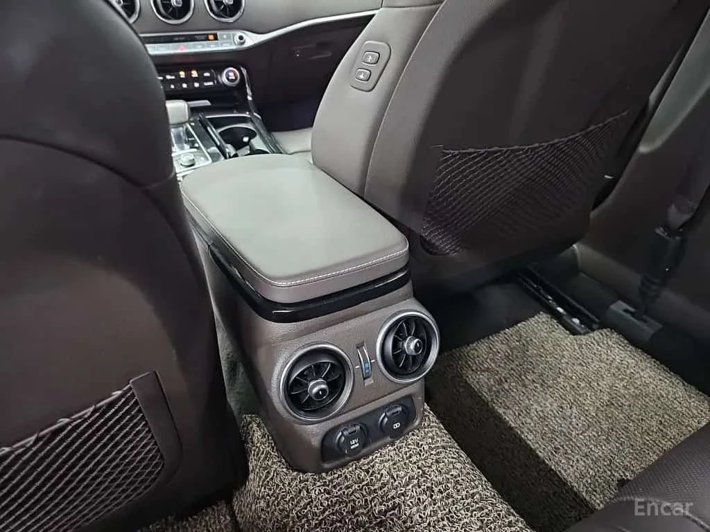 Kia Stinger * 2.2 Diesel AWD * ��������� * Lane assist * HUD * | Mobile.bg � ����������� 13