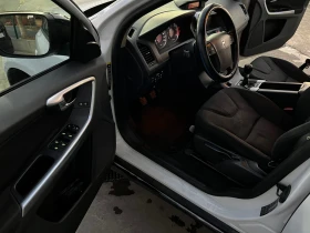 Volvo XC60 2.4D 4x4, снимка 10
