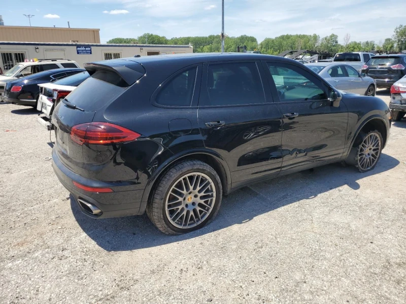 Porsche Cayenne, снимка 3 - Автомобили и джипове - 48027532