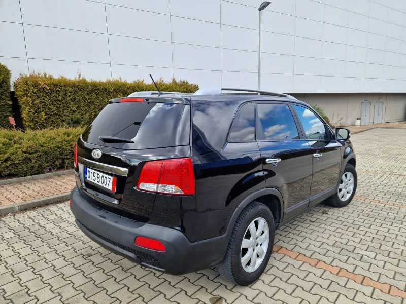 Kia Sorento 2.4i Газов инж. BRC ОТЛИЧНА, снимка 3 - Автомобили и джипове - 49397521