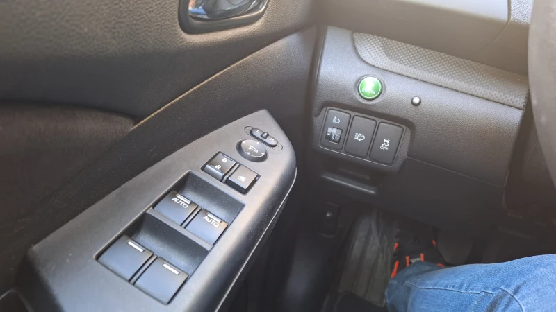 Honda Cr-v Отлична, снимка 15 - Автомобили и джипове - 53575426