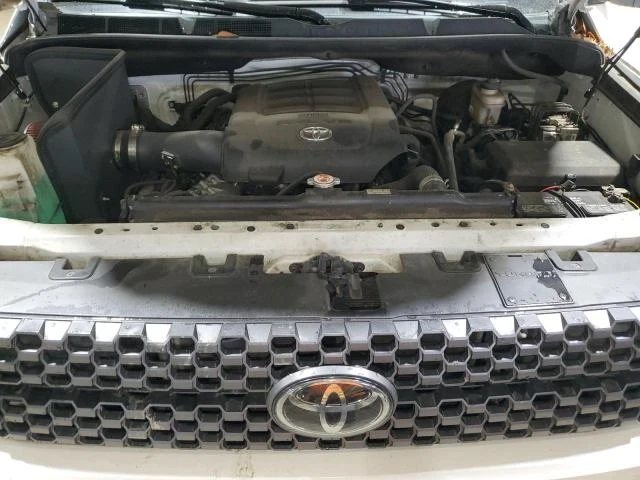 Toyota Tundra, снимка 11 - Автомобили и джипове - 48724907