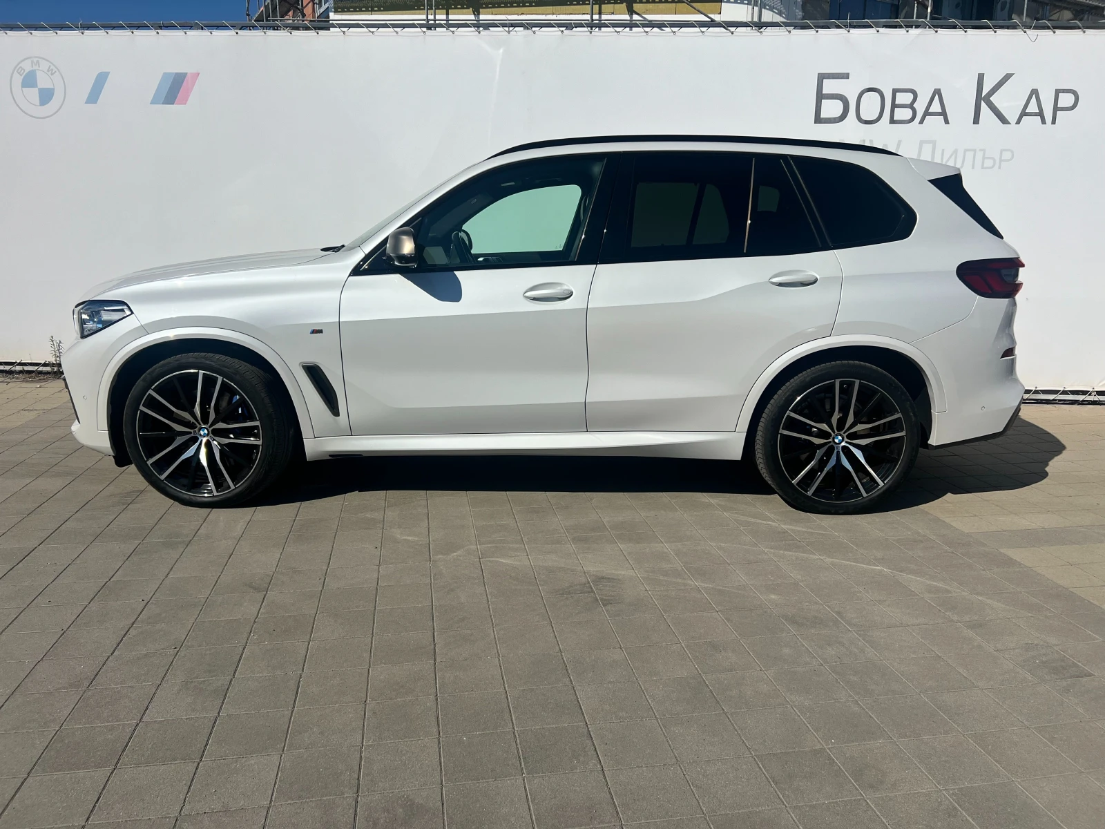 BMW X5 M50d - изображение 2