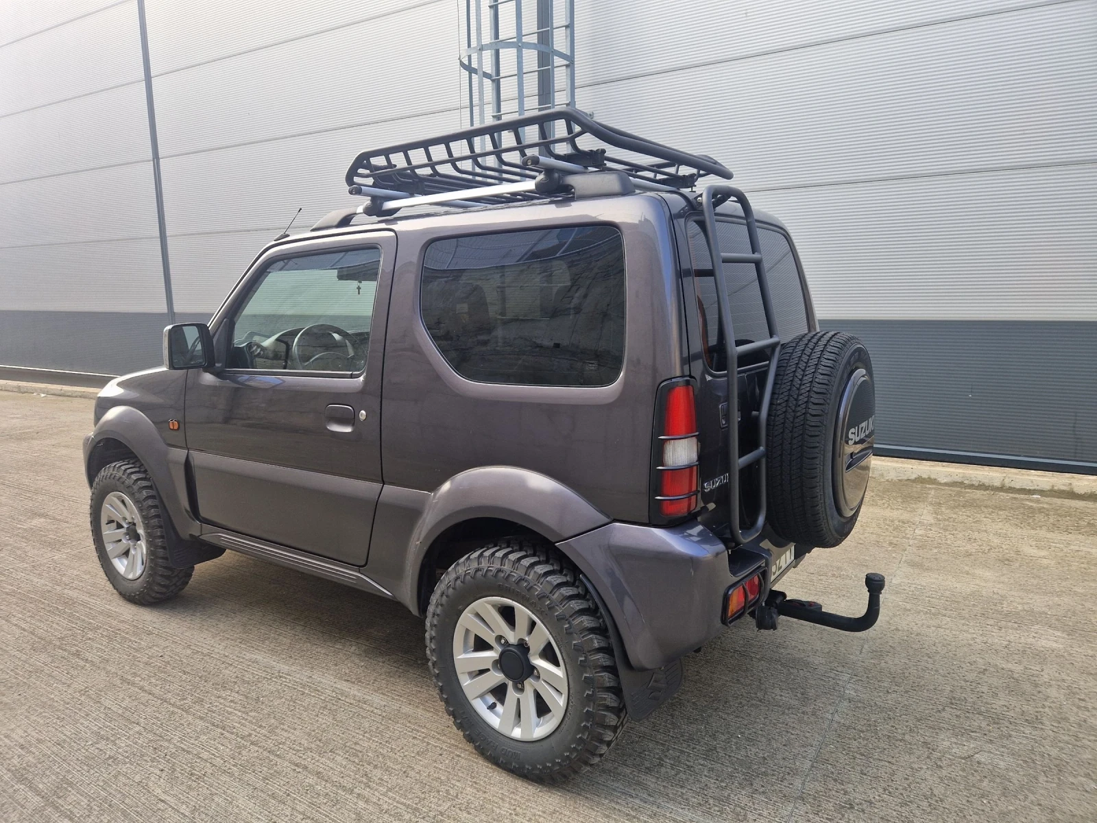 Suzuki Jimny 1.3 - изображение 8