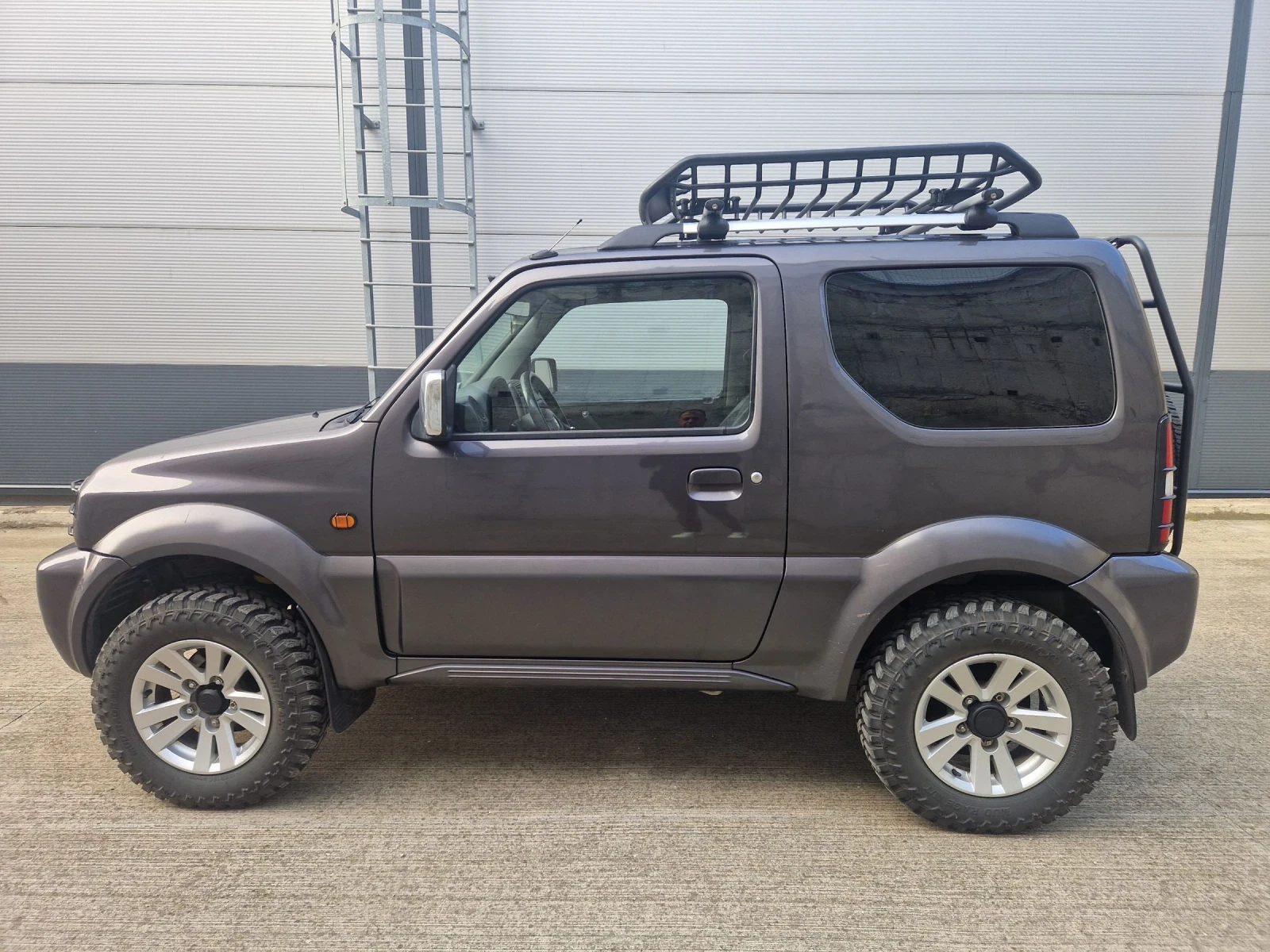 Suzuki Jimny 1.3 - изображение 7