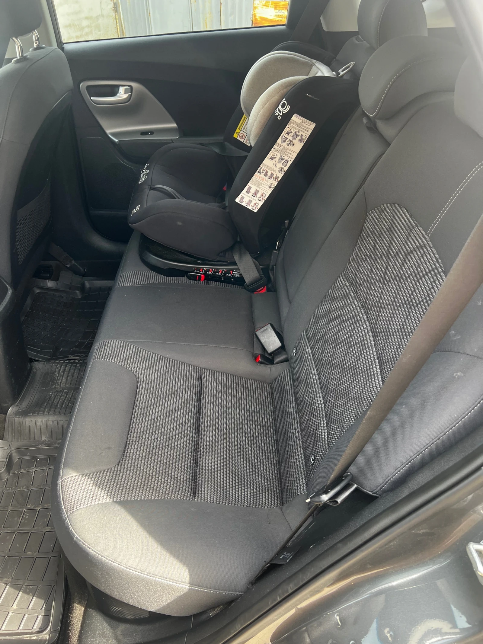 Kia Niro | Mobile.bg � ����������� 10