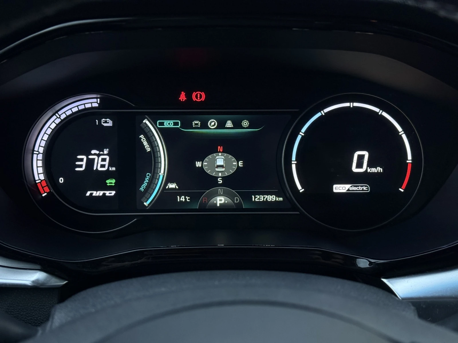 Kia Niro DynamicLine, снимка 7 - Автомобили и джипове - 53858493