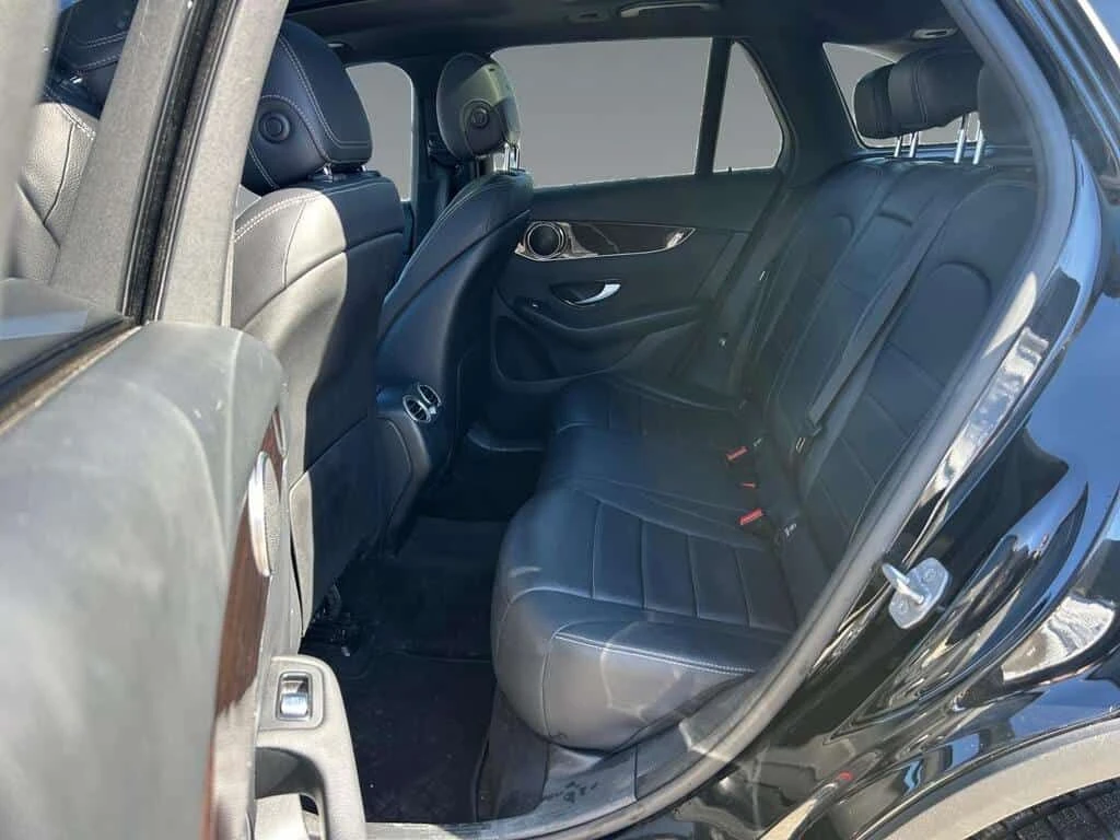 Mercedes-Benz GLC * 300 AWD | Premium Luxury SUV * CARFAX * ЦЕНА ДО , снимка 16 - Автомобили и джипове - 53866519