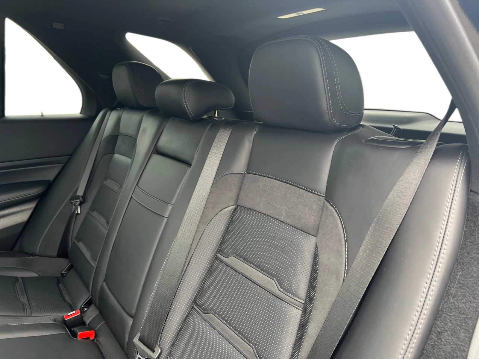 Mercedes-Benz GLE 53 4MATIC + , снимка 12 - Автомобили и джипове - 54331144