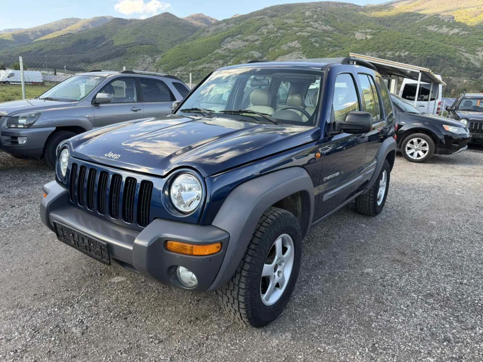 Jeep Cherokee 4х4 климатик, снимка 2 - Автомобили и джипове - 54383547