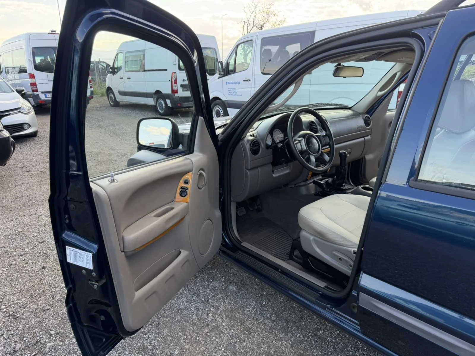 Jeep Cherokee 4х4 климатик, снимка 15 - Автомобили и джипове - 54383547