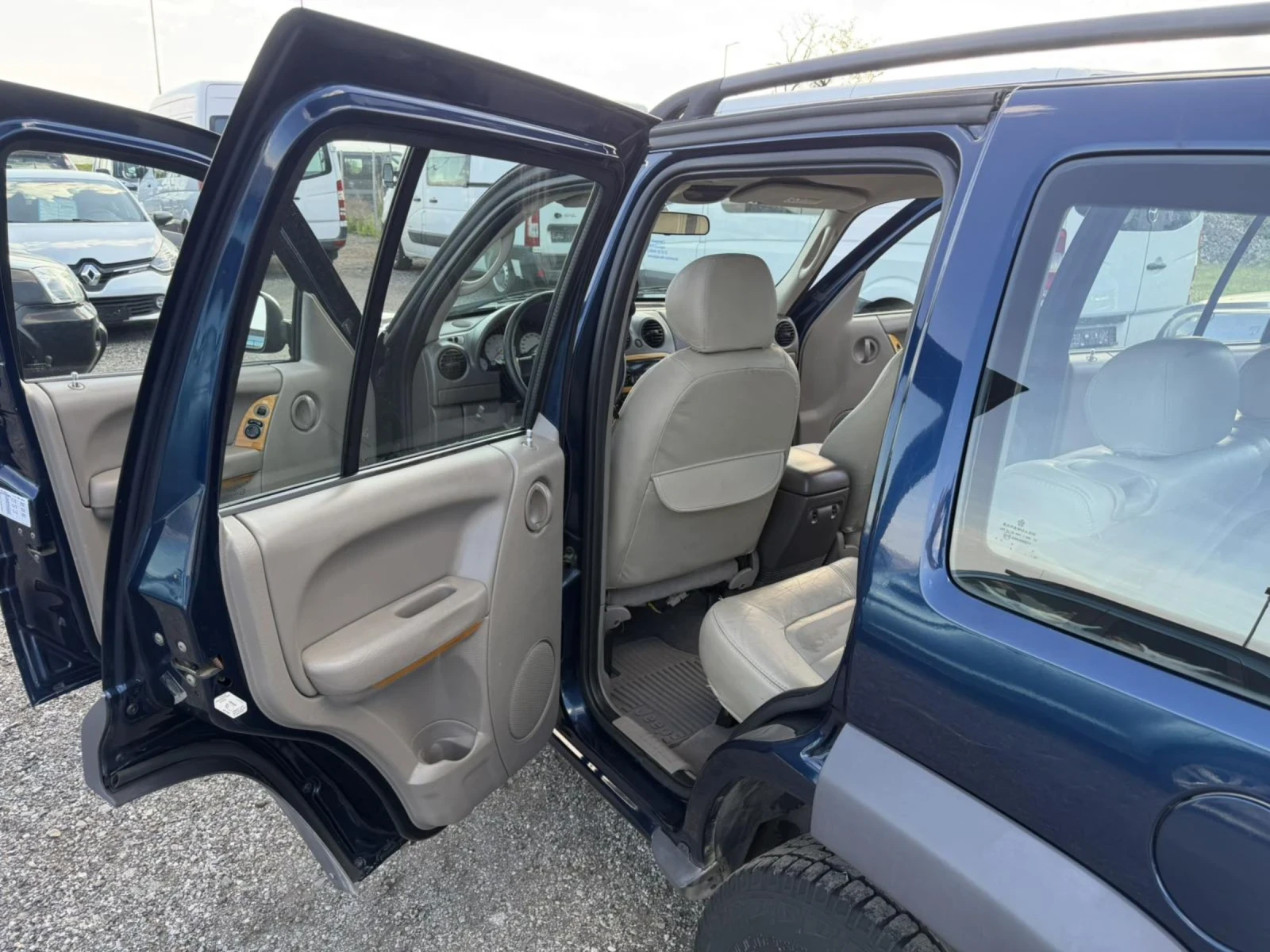 Jeep Cherokee 4х4 климатик, снимка 10 - Автомобили и джипове - 54383547