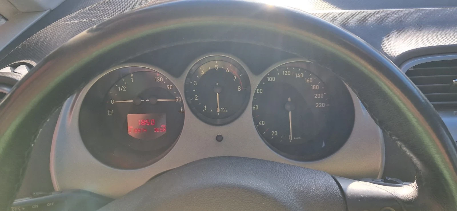 Seat Arona, снимка 6 - Автомобили и джипове - 54580795