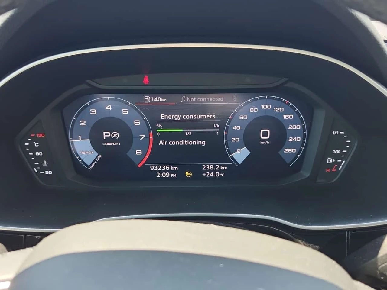 Audi Q3 * 40 TFSI PREMIUM SPORT* ГЛАВНО ПРЕДСТАВИТЕЛСТВО* , снимка 9 - Автомобили и джипове - 54763558
