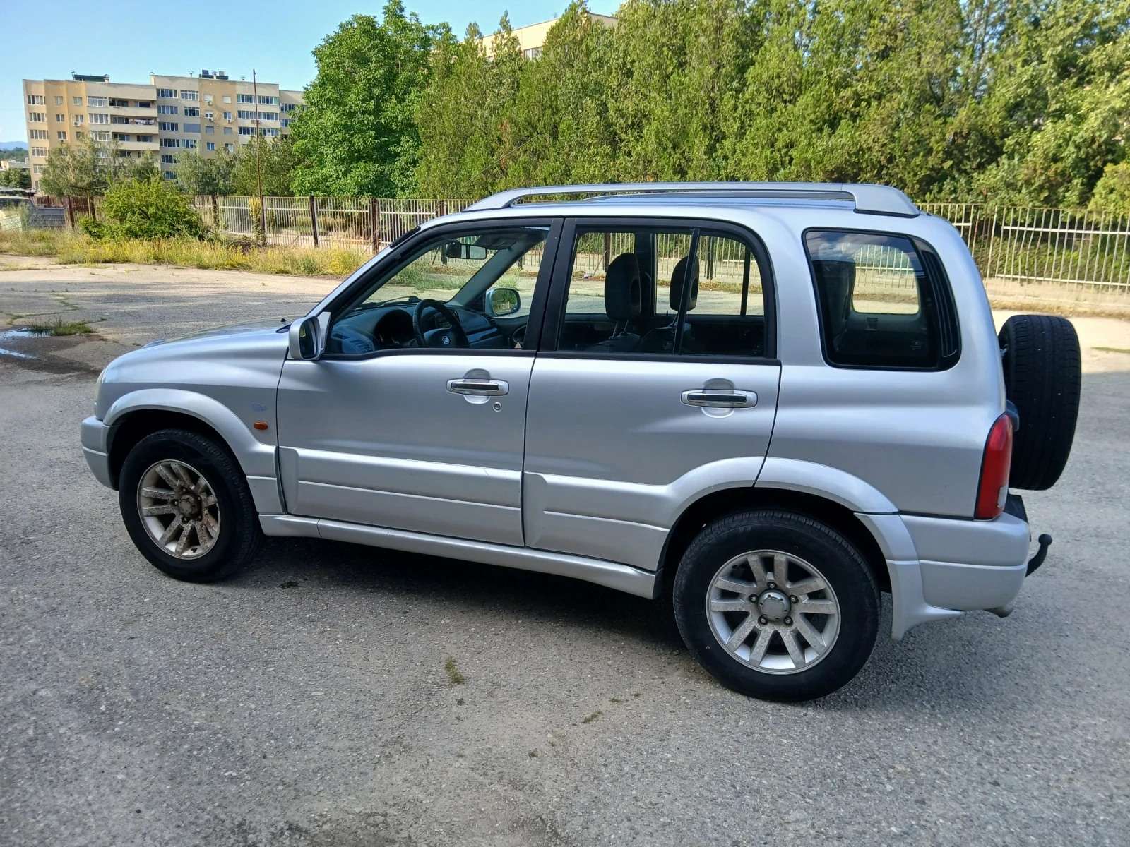 Suzuki Grand vitara, снимка 3 - Автомобили и джипове - 55105261