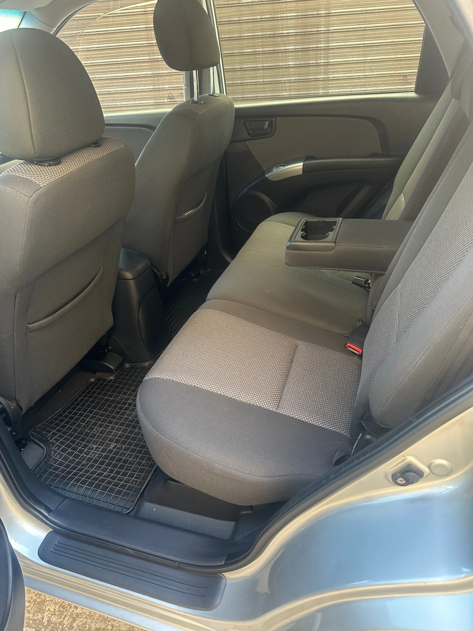 Kia Sportage BRC* Обслужена* , снимка 13 - Автомобили и джипове - 55506651