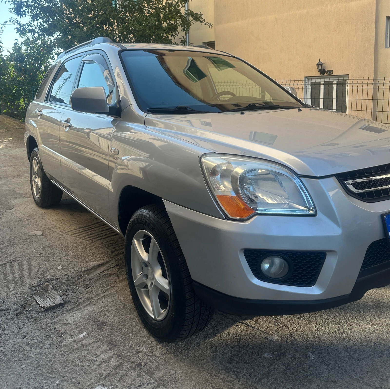 Kia Sportage BRC* Обслужена* , снимка 3 - Автомобили и джипове - 55506651