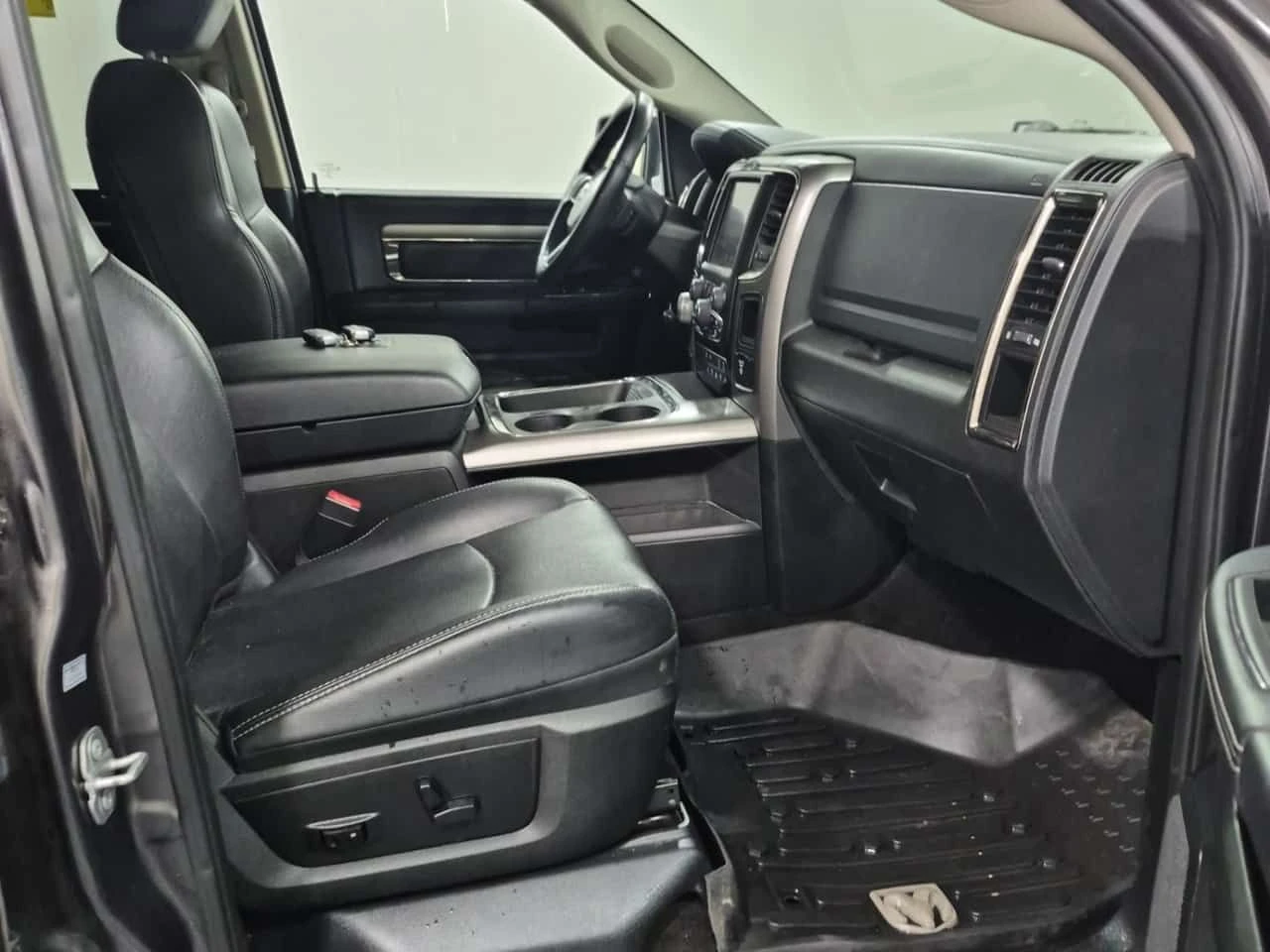 Dodge RAM 1500 Sport / CARFAX / ����������  | Mobile.bg � ����������� 13