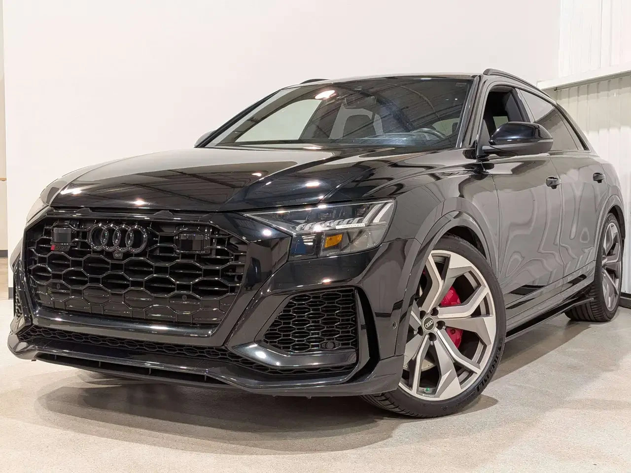 Audi RSQ8