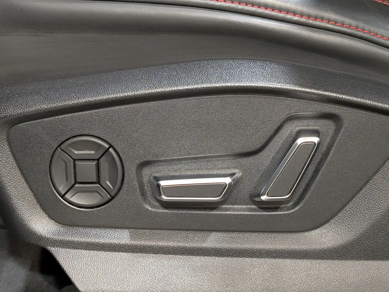 Audi RSQ8, снимка 12 - Автомобили и джипове - 56227564