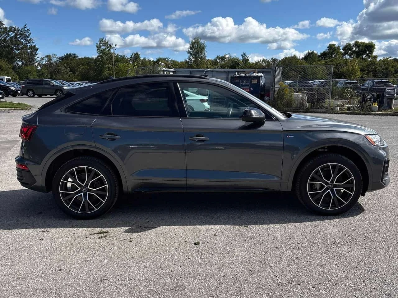 Audi Q5 * Progressiv * CARFAX * БЕЗ ПЪРВОНАЧАЛНА ВНОСКА, снимка 3 - Автомобили и джипове - 56264502