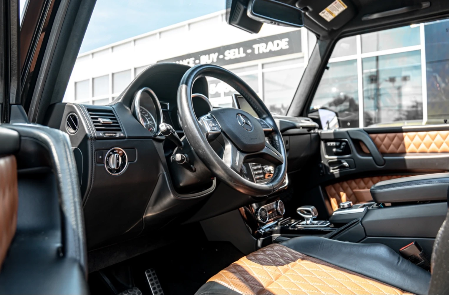 Mercedes-Benz G 63 AMG Distronic, снимка 6 - Автомобили и джипове - 56294481