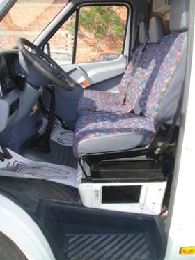 Mercedes-Benz Sprinter 210 НА ЧАСТИ , снимка 4