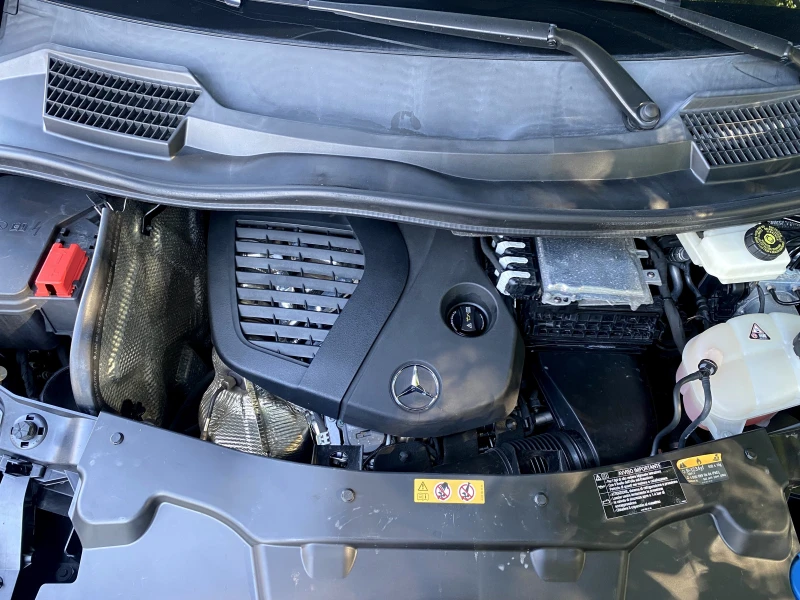 Mercedes-Benz V CDi Premium Busines, снимка 17 - Бусове и автобуси - 52442497