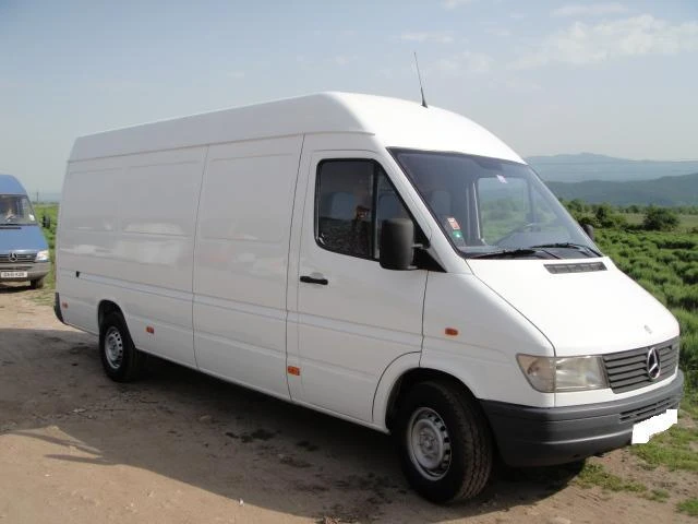 Mercedes-Benz Sprinter 210 НА ЧАСТИ , снимка 1 - Бусове и автобуси - 29542012