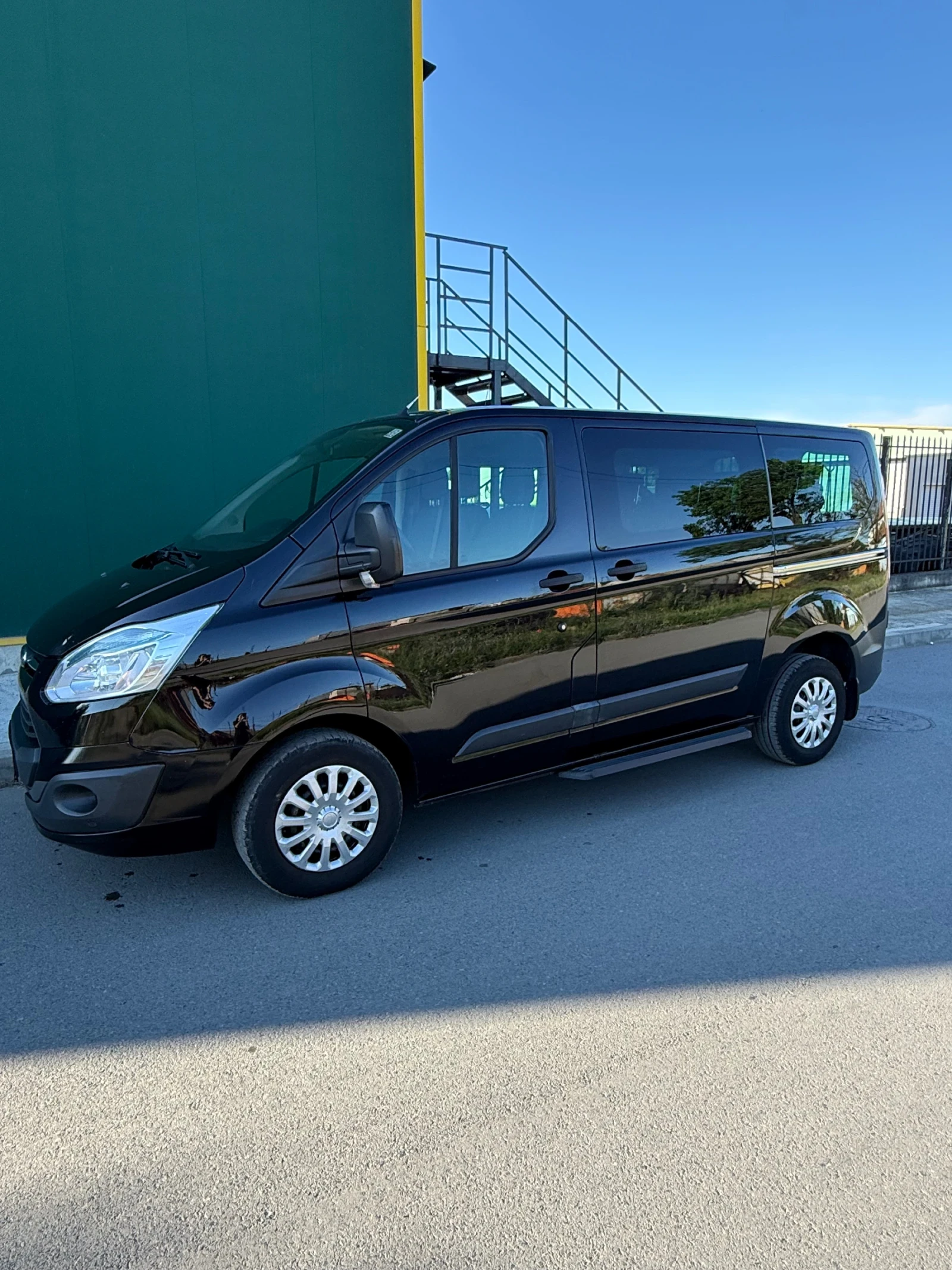 Ford Transit Custom 2.2, снимка 3 - Бусове и автобуси - 54856844