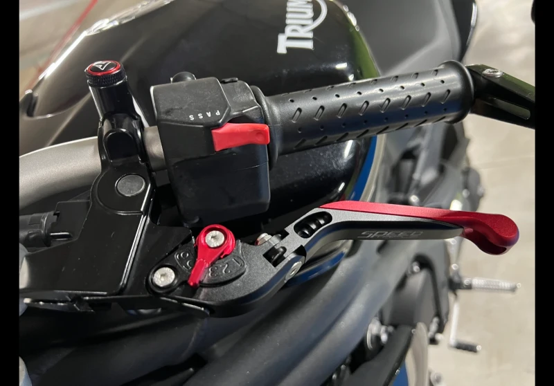 Triumph Speed Triple ABS, снимка 13 - Мотоциклети и мототехника - 52404993