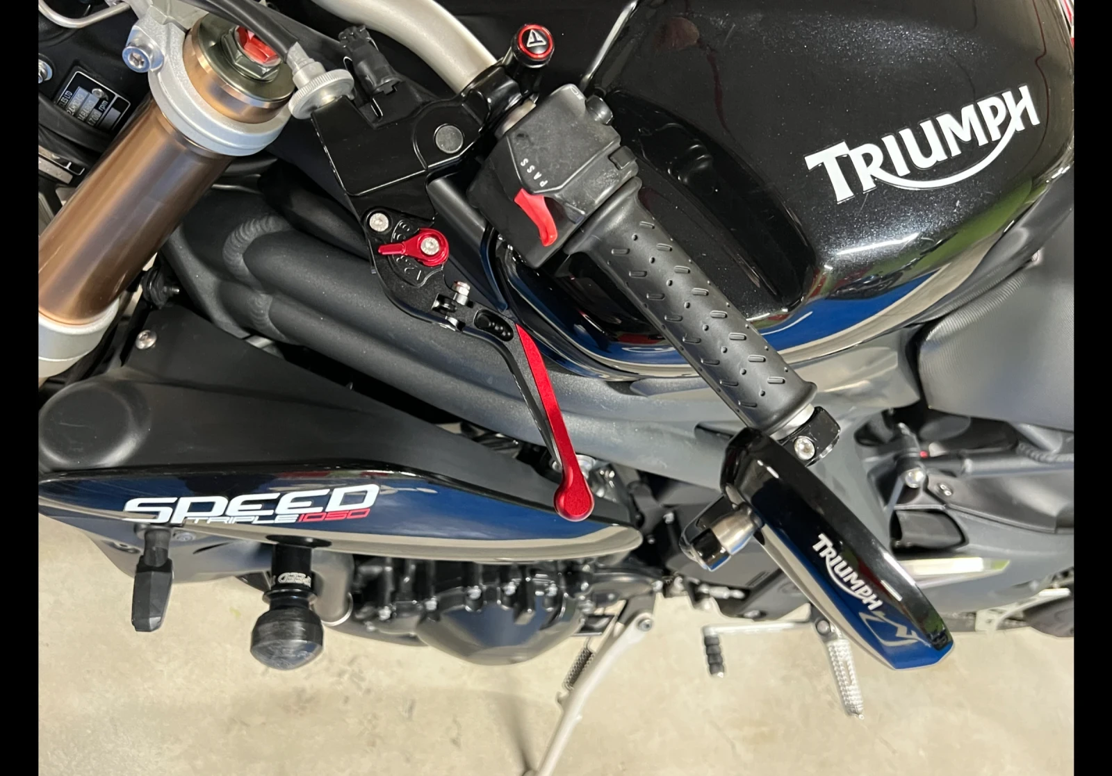 Triumph Speed Triple ABS | Mobile.bg   12