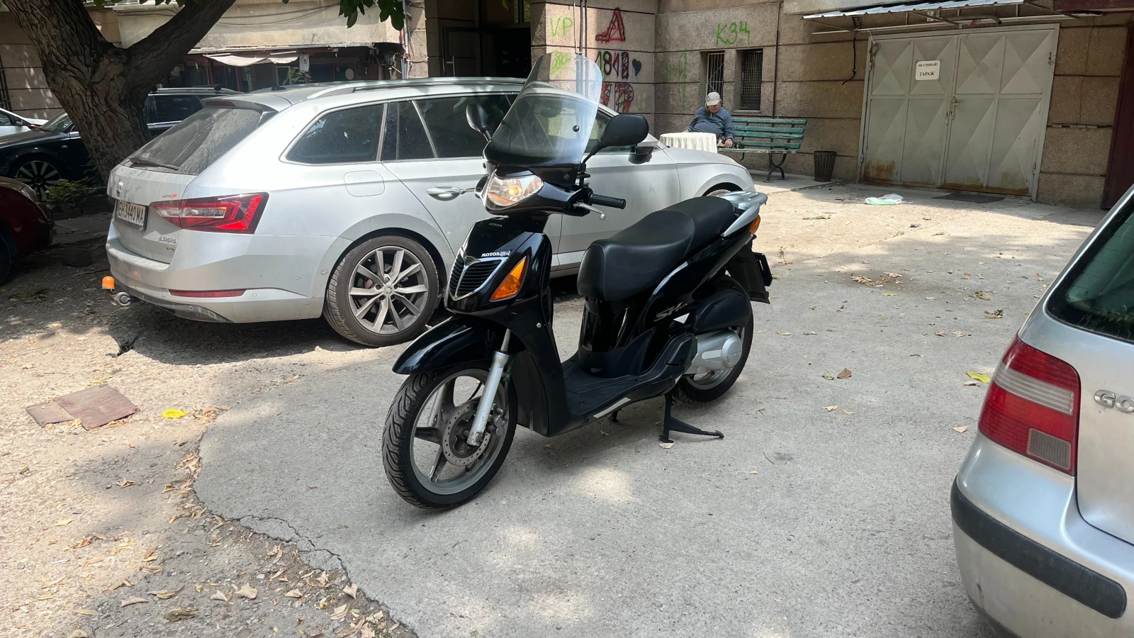 Honda Sh 125 Швейцария, снимка 2 - Мотоциклети и мототехника - 55679838