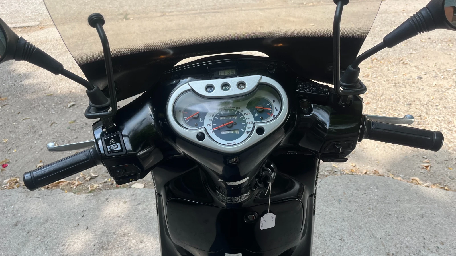 Honda Sh 125 Швейцария, снимка 7 - Мотоциклети и мототехника - 55679838