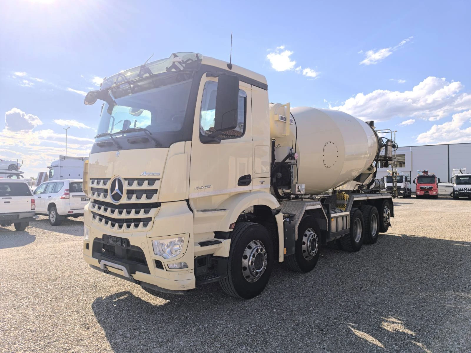 Бетон миксер Mercedes AROCS 4448 LIEBHERR HTM 1204, снимка 3 - Индустриална техника - 54916554