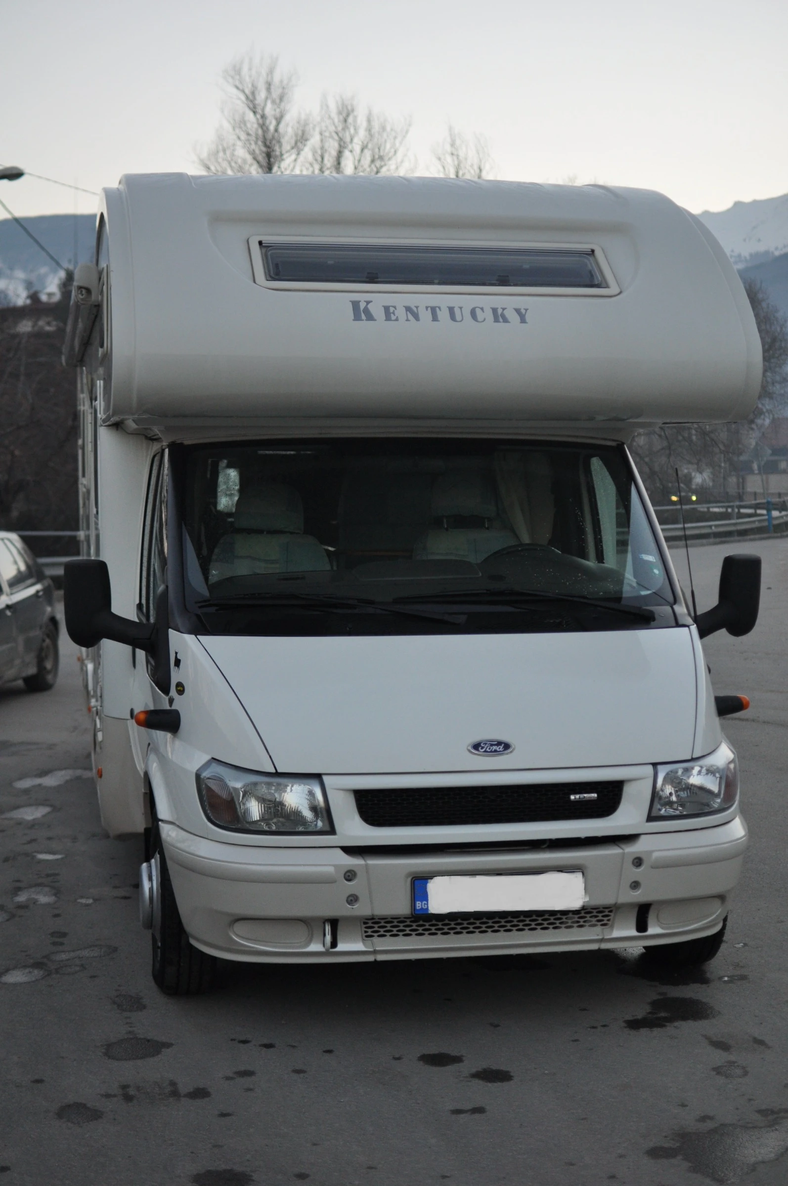 Кемпер Ford, снимка 11 - Каравани и кемпери - 56106789